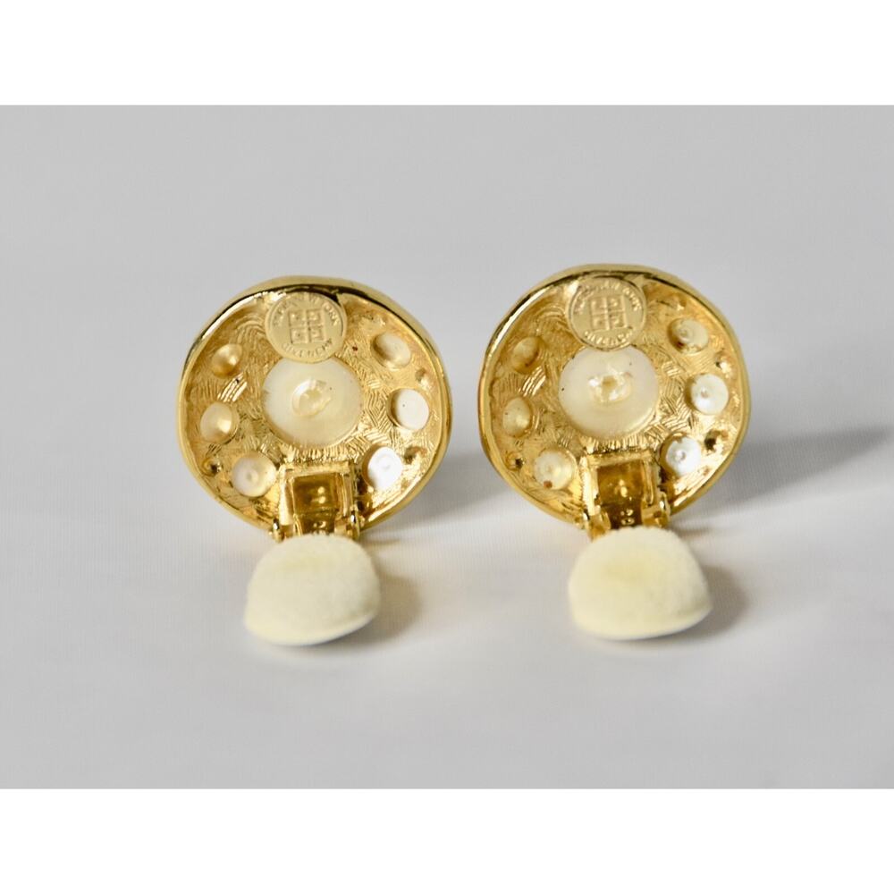 Givenchy Vintage Faux Etruscan Pearl Gold Plated Clip-On Earrings - Picture 5 of 6